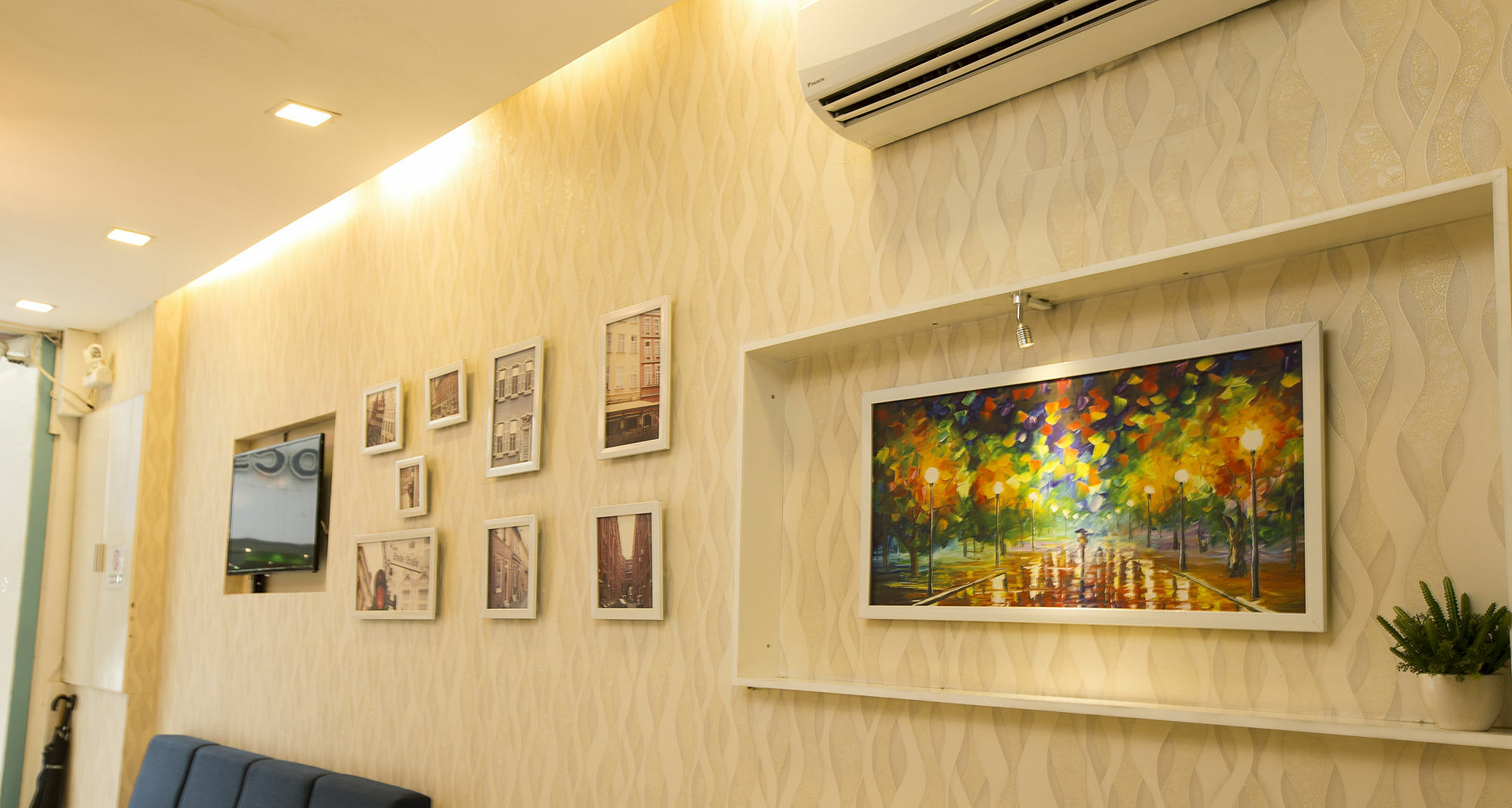 Saigon Crystal Hotel Ho Chi Minh-staden Exteriör bild
