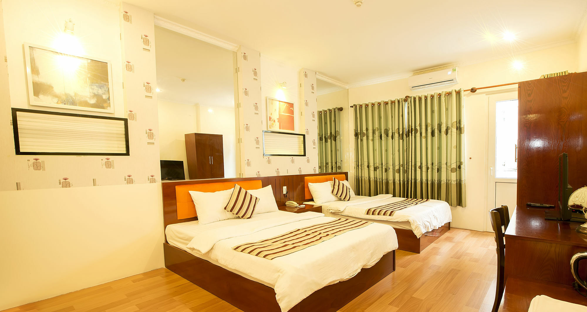 Saigon Crystal Hotel Ho Chi Minh-staden Exteriör bild